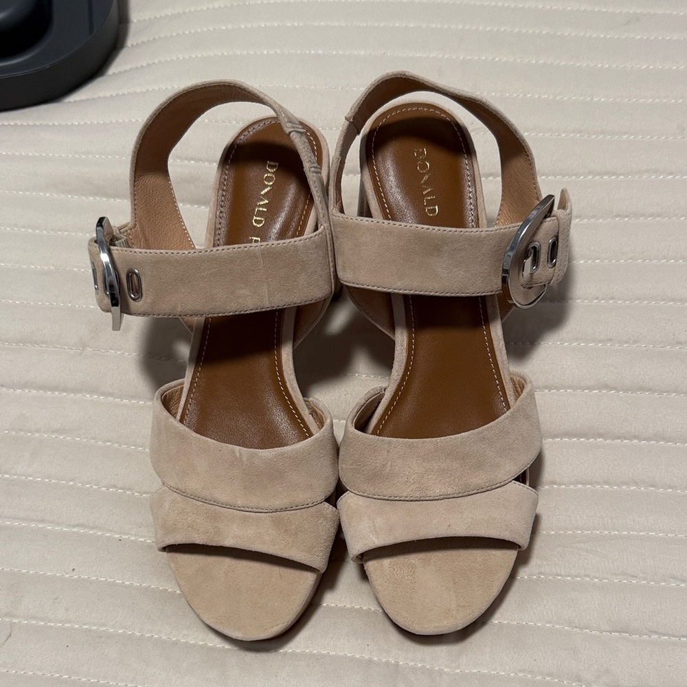 Donald J. Pliner Women's Beige Sandals with Silver Buckle